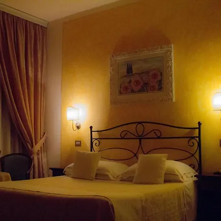 فندق Ristorante Tre Stelle 3*